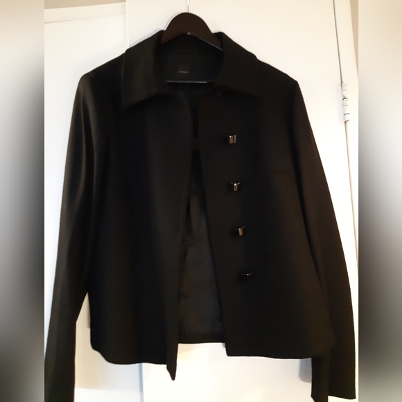 Beautiful Black blazer from Italian brand Seventy - Picture 9 of 12